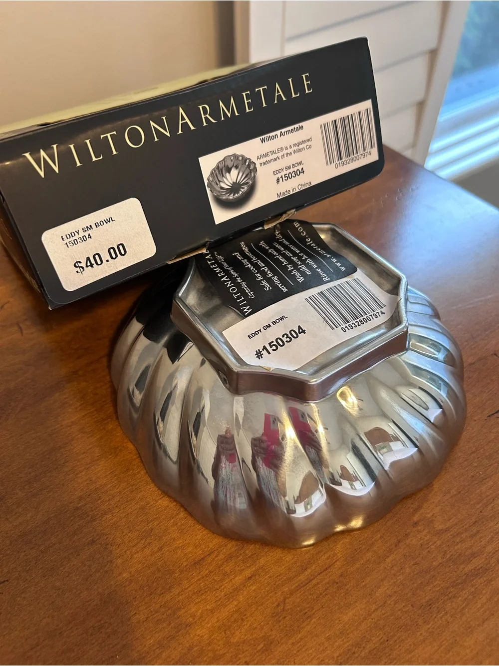 Wilton Armetale Eddy Small Bowl Silver Tone Cast Aluminum w/Scallop Fluted Rim